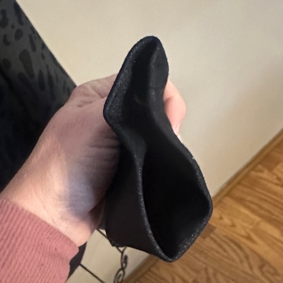 Lululemon Namaskar Hoodie
Animal Swirl Deep Coal Black / Black - Picture 6 of 12